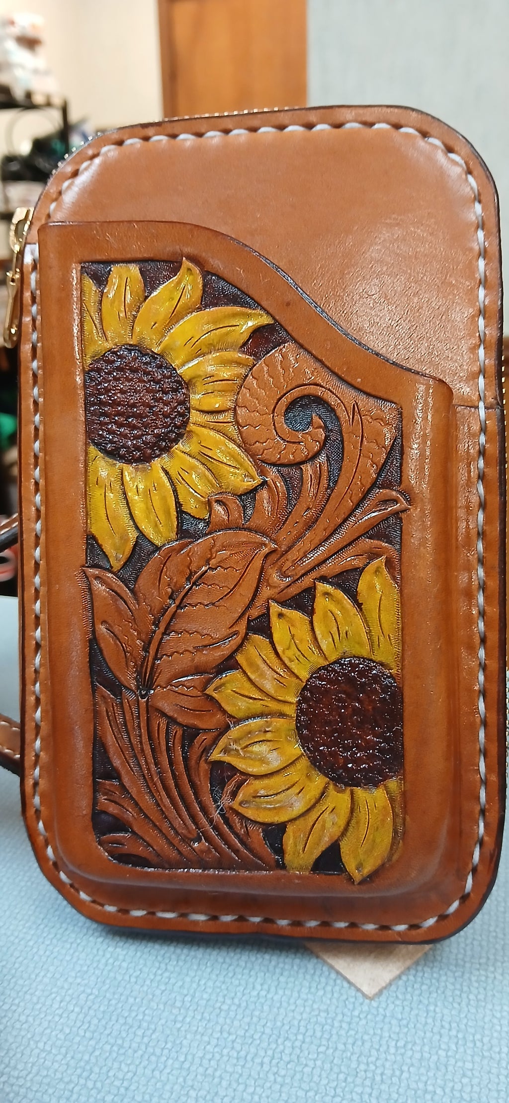 Lanyard cellphone holder with Wallet (tooled front pocket)