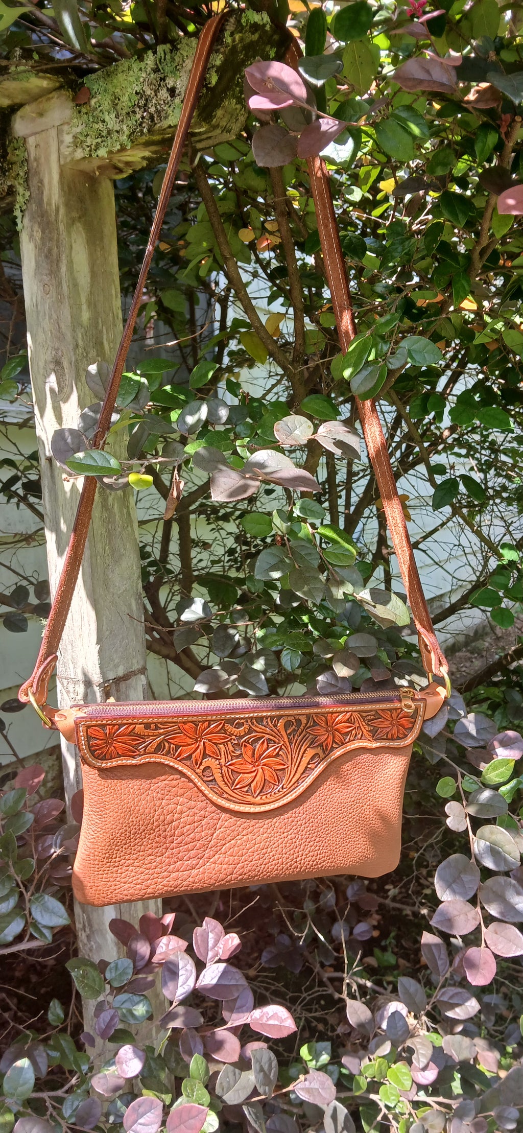 Crossbody purse (flower tooling)